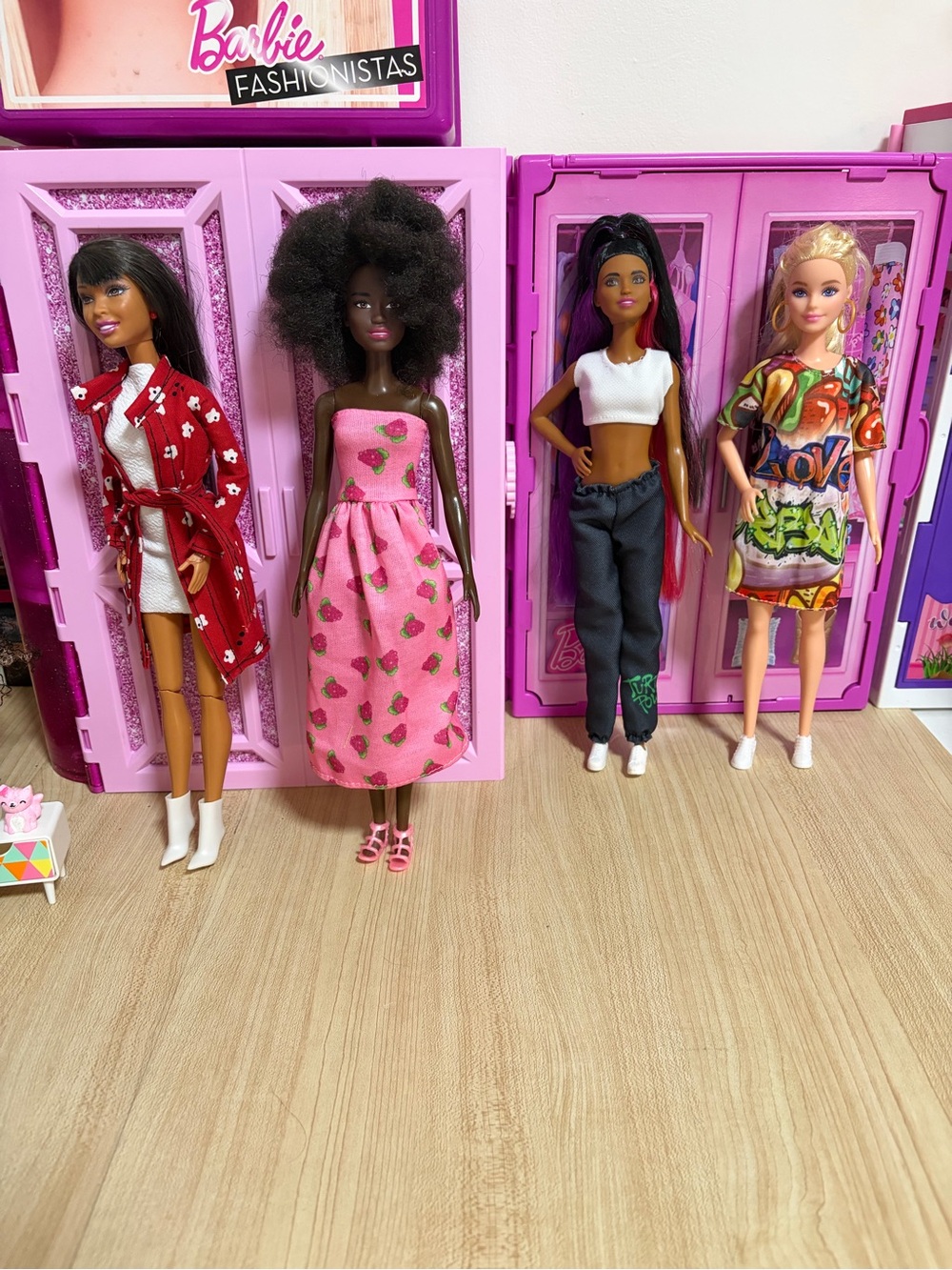 Barbie Fashion Doll Quartet with Pink and Multicolor Outfits